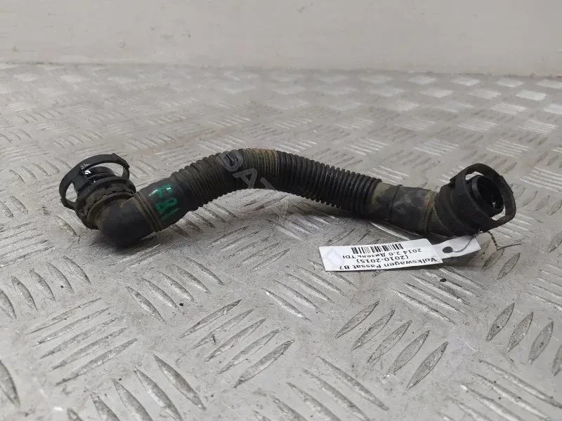 Клапан картерных газов 03L103403AE