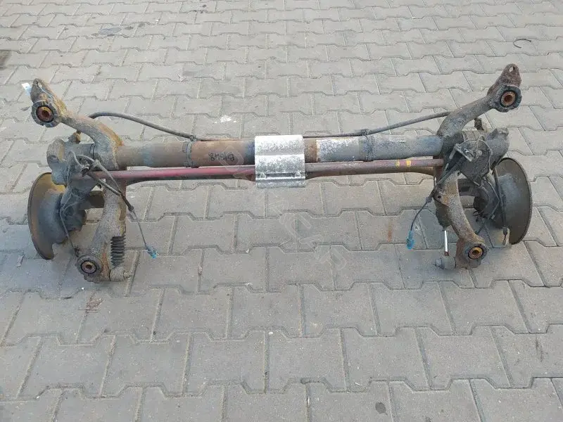 Балка подвески 10421137