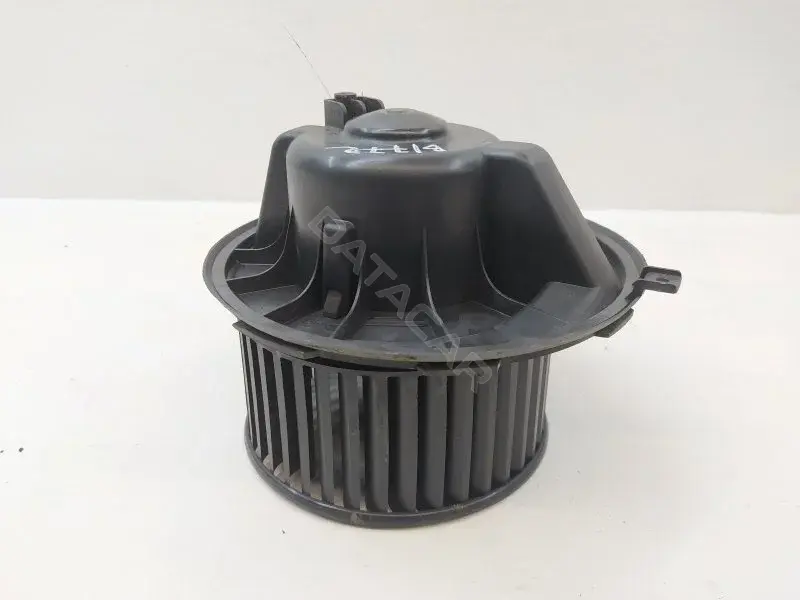 Моторчик печки 1K1819015