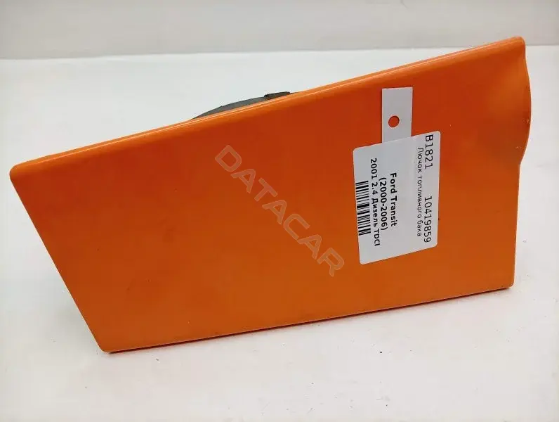 Крышка лючка топливного бака yc15v27936