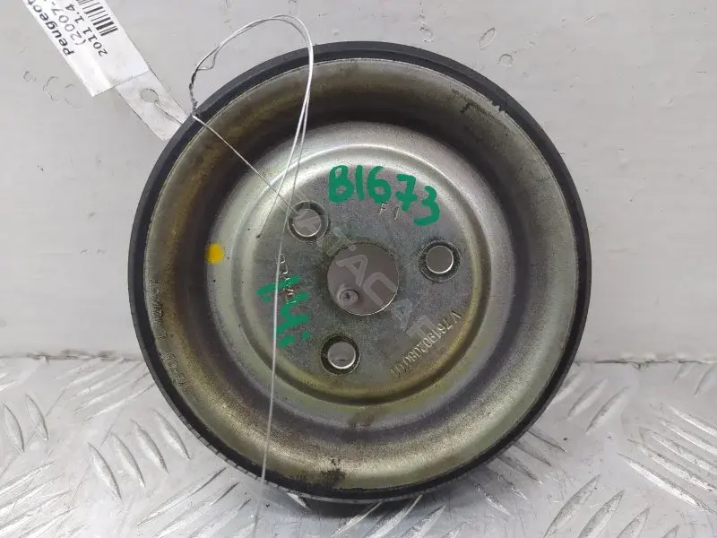 Шкив помпы V761902080