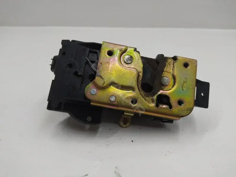Замок двери 2S4AA26412DA