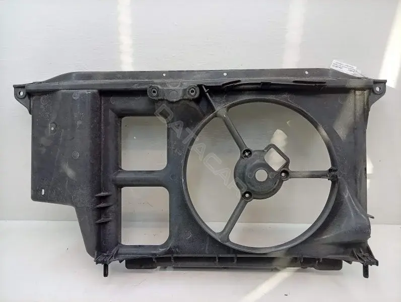 Панель передняя 963006480