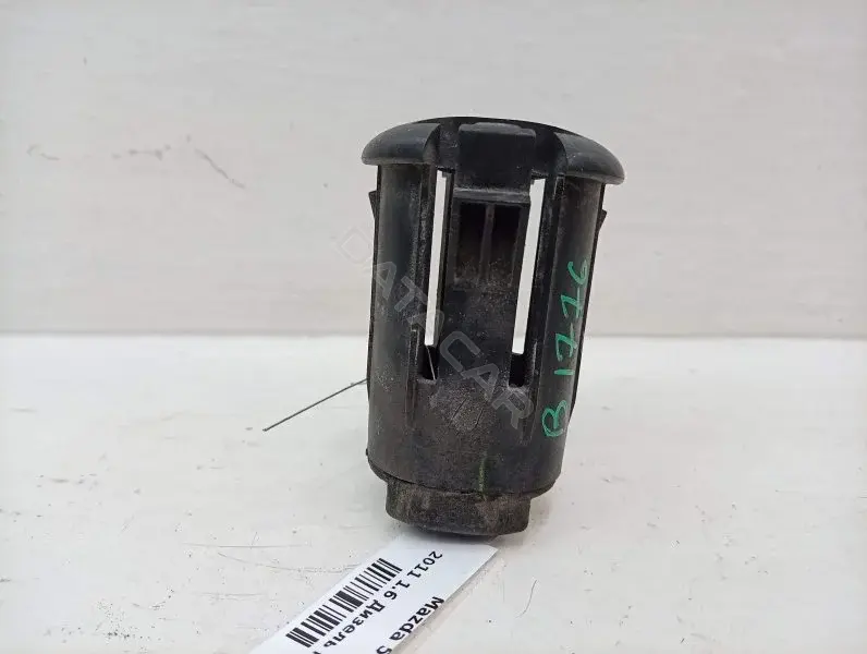 Крепление кассеты радиаторов 3M5H8125AC