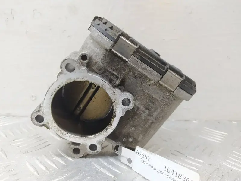 Дроссельная заслонка 7S7G9F991CA
