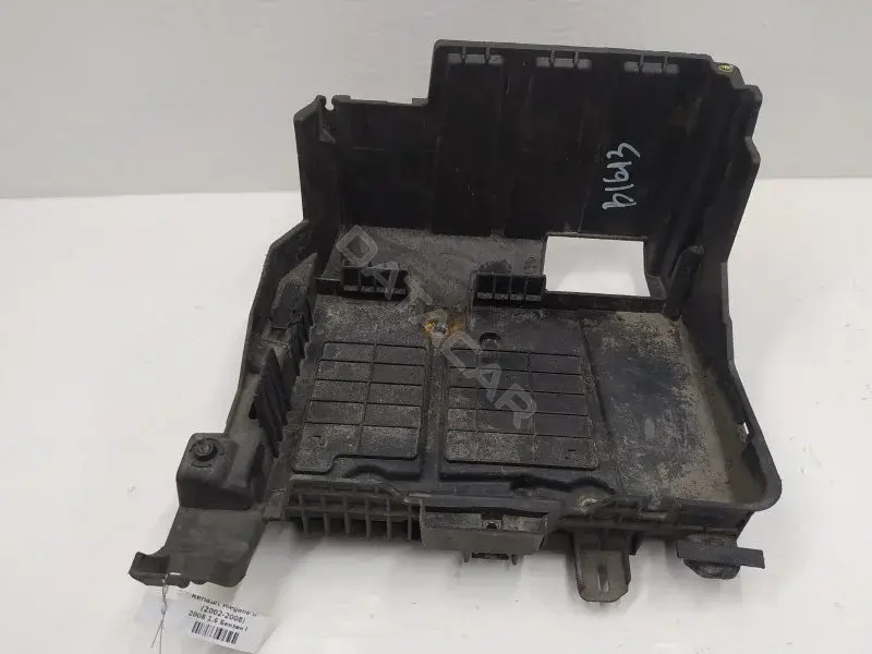 Полка аккумулятора 8200467409