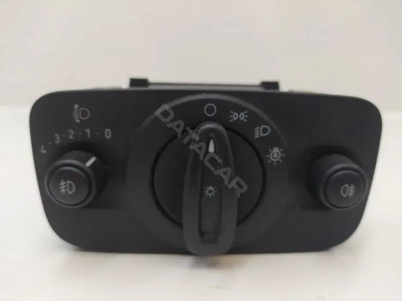 Переключатель подрулевой 8A6T13A024DB