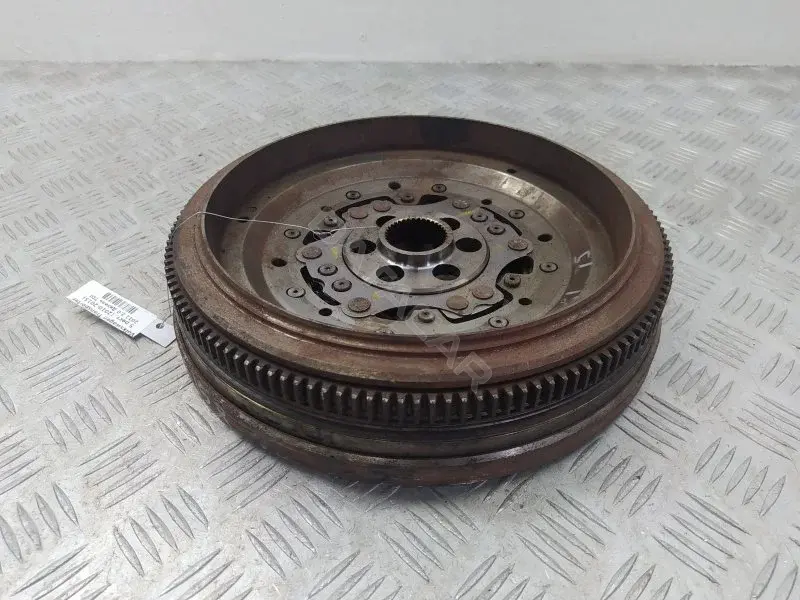 Маховик 10416422