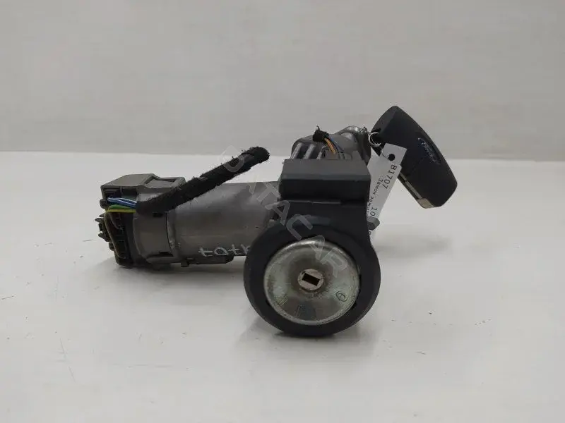 Замок зажигания 9V213F880ED
