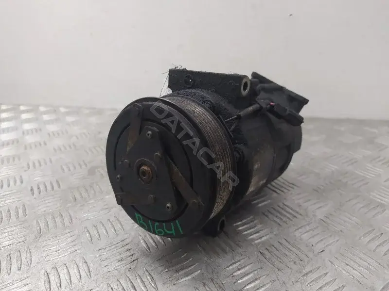Компрессор кондиционера 8200454172B