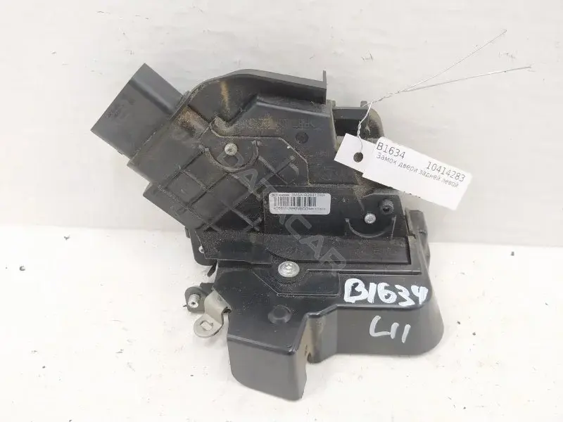 Замок двери 3M5AR26413BS
