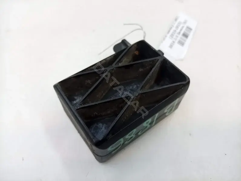 Крепление кассеты радиаторов 6G918A452EA