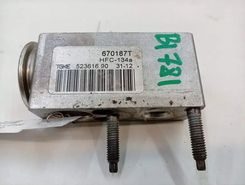 Расширительный клапан кондиционера 670187T