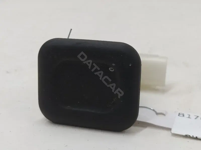 Кнопка крышки багажника 10413480
