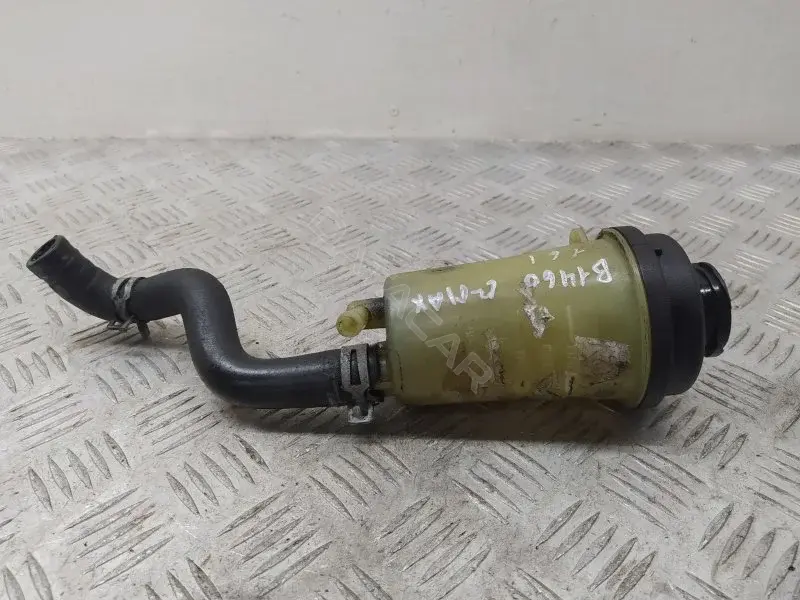 Бачок гидроусилителя 4M513R700AC