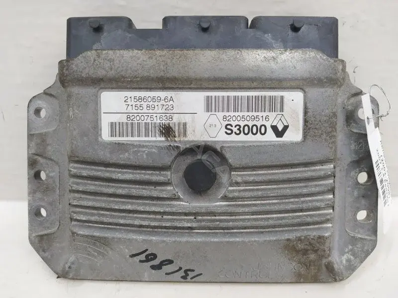 Блок управления двигателем 8200509516