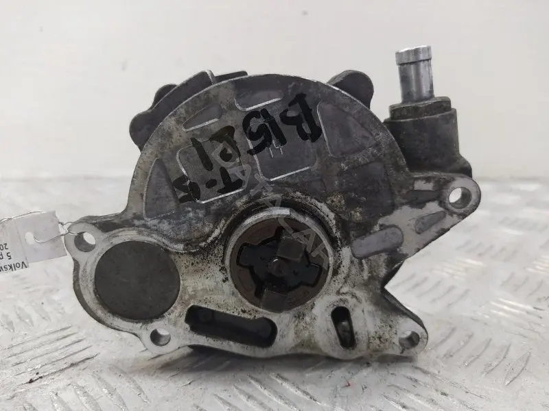 Вакуумный насос 03L145100F