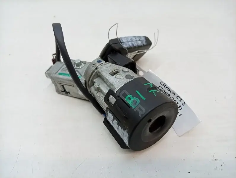 Замок зажигания 10412288