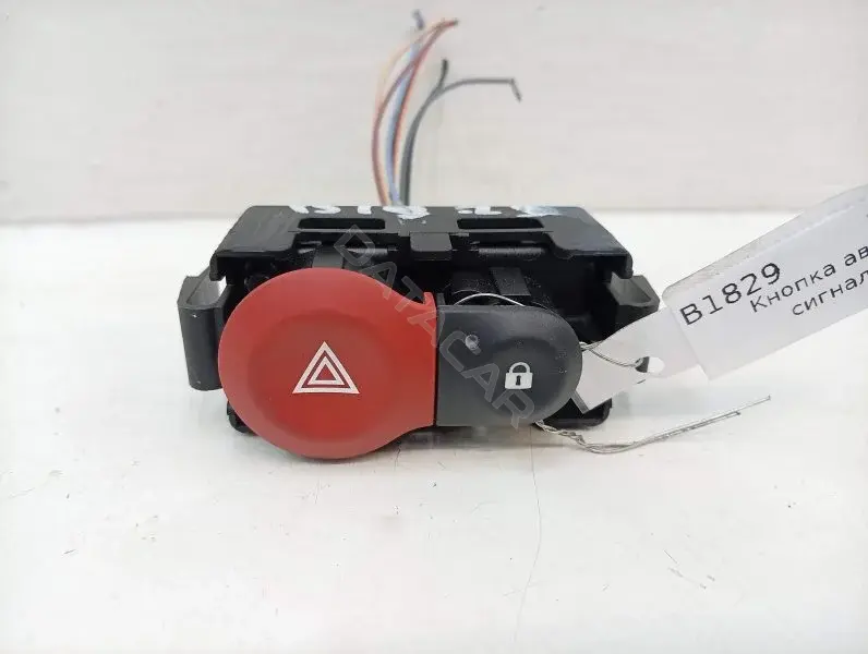 Кнопка аварийки 8200214896A