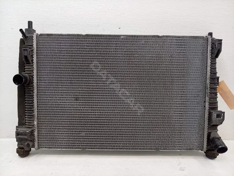 Радиатор охлаждения 8V618005BE