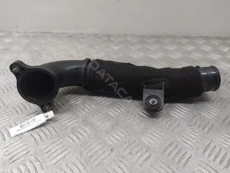 Патрубок интеркулера 04L145762CG