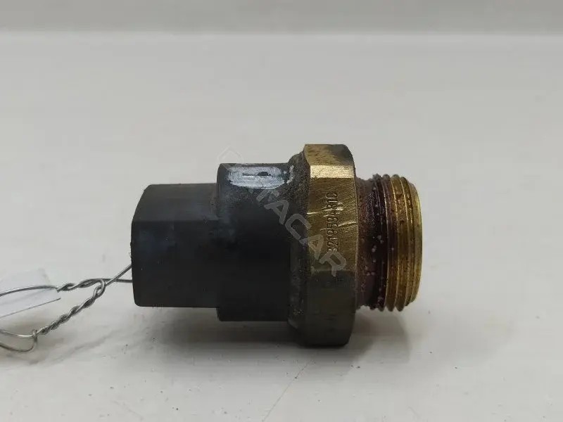 Датчик температуры охлаждающей жидкости 321959481C