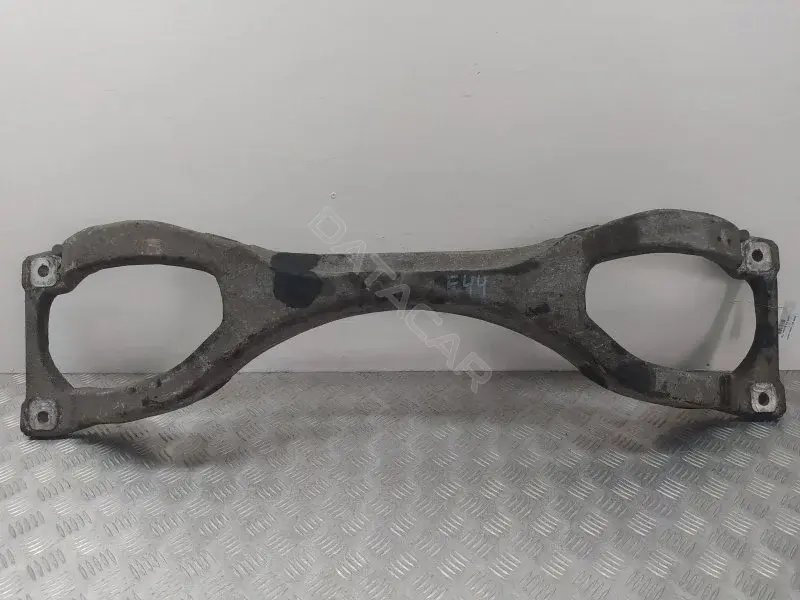 Балка подвески 7L8512369