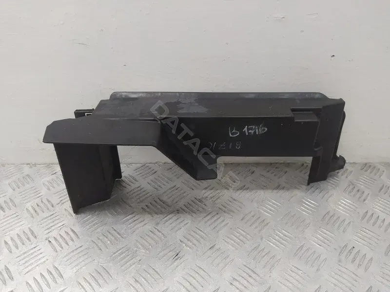 Дефлектор радиатора F1EB8310EC