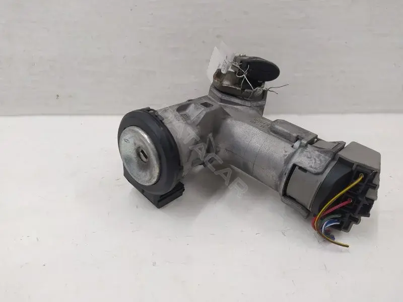 Замок зажигания 9V213F880EC