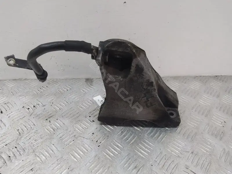 Кронштейн двигателя 7L6199308B