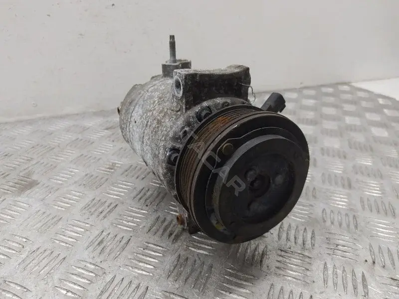 Компрессор кондиционера C1B119D629BA