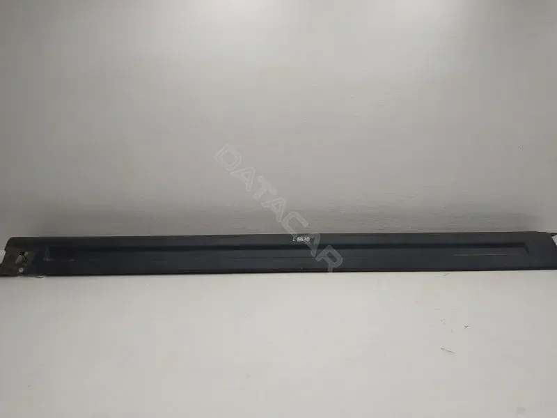 Накладка на порог 10408022