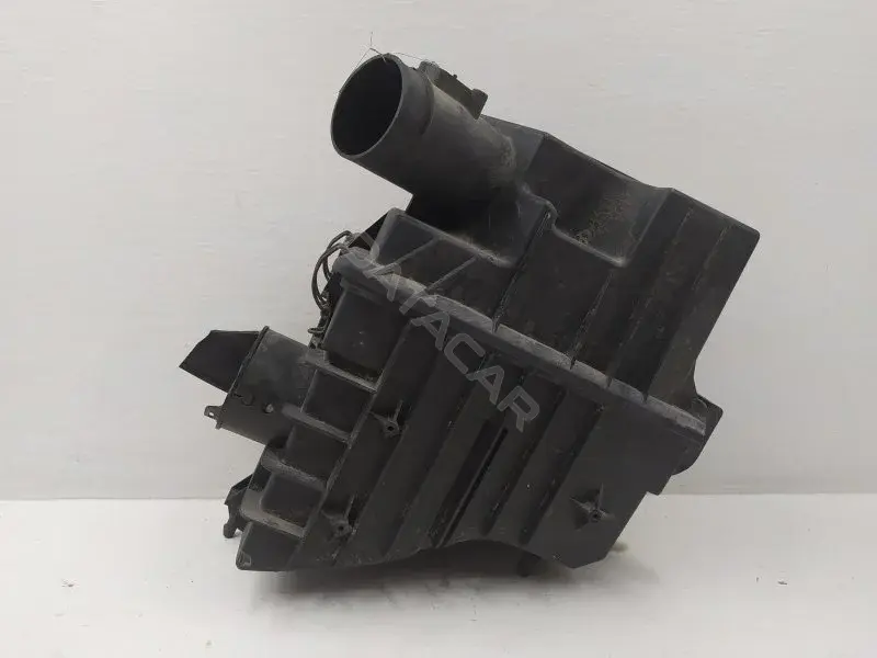 Корпус воздушного фильтра 6C119600BB