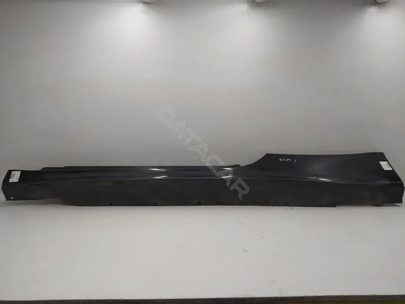 Накладка на порог YM23000177