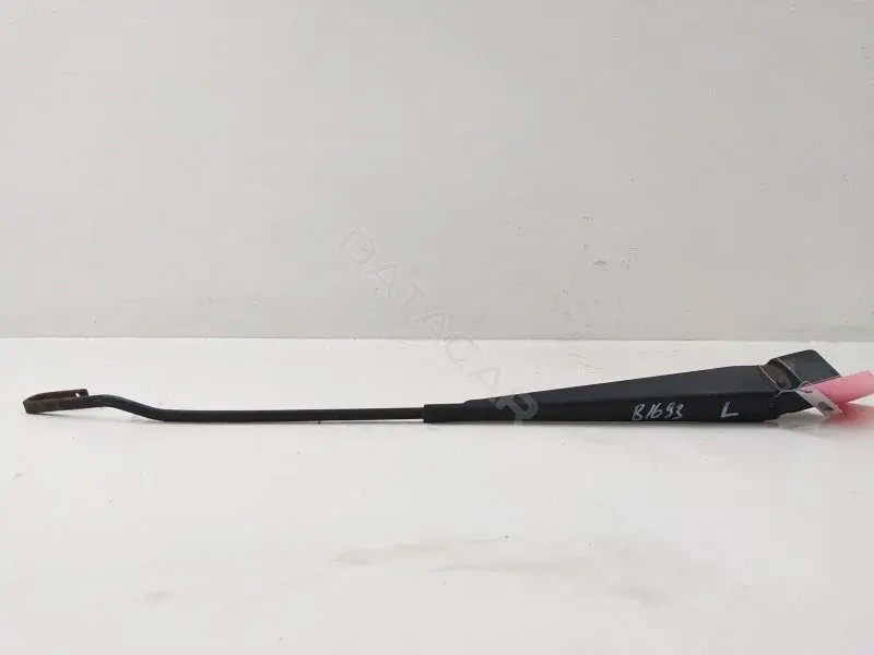 Рычаг стеклоочистителя YC1517526DA