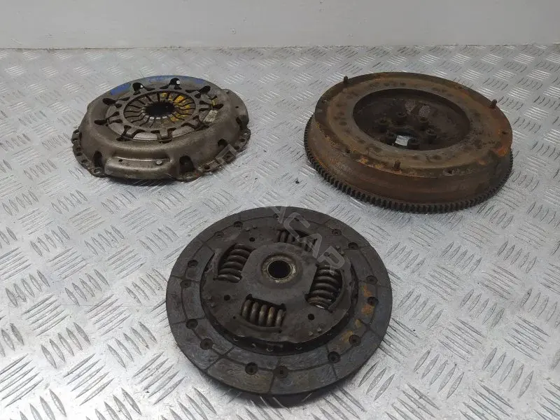 Комплект сцепления 8V217550DD