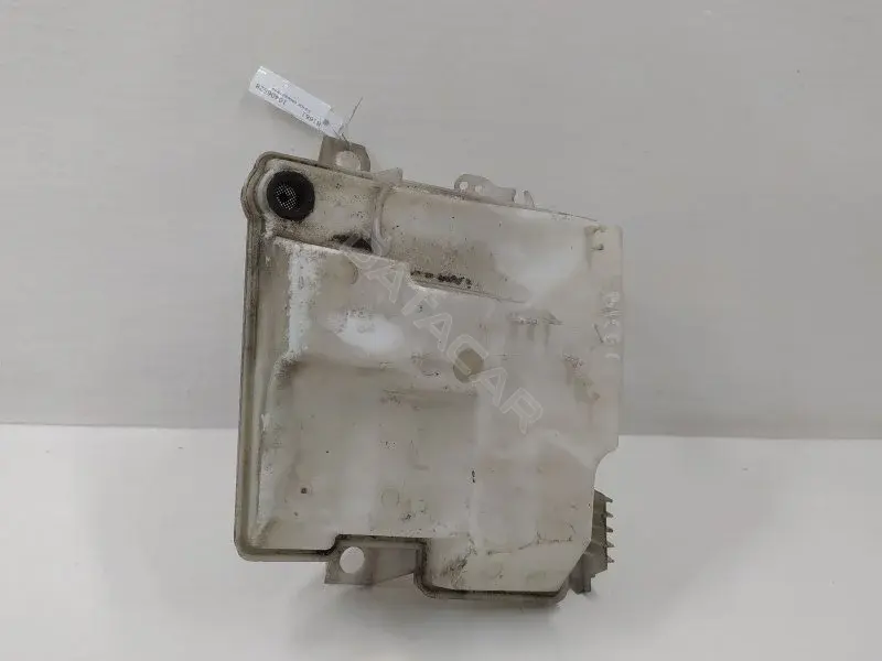 Бачок омывателя BV6117B613AB