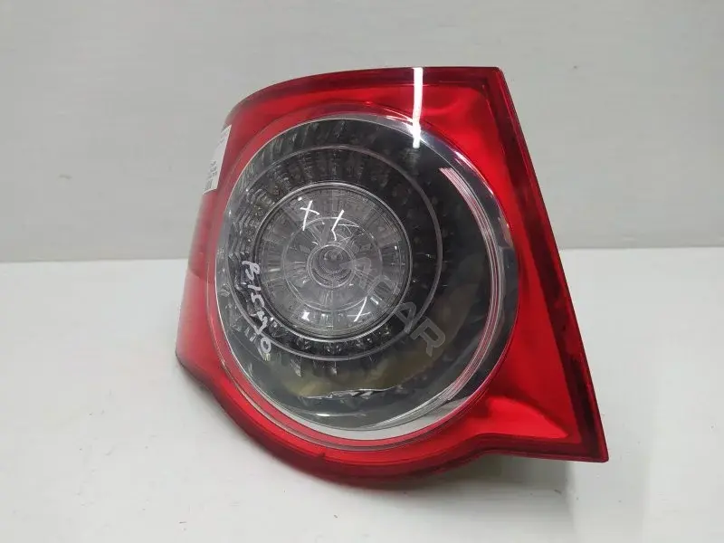 Задние фонари 1K5945095M