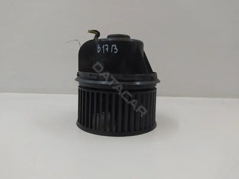 Моторчик печки 3M5H18456EC