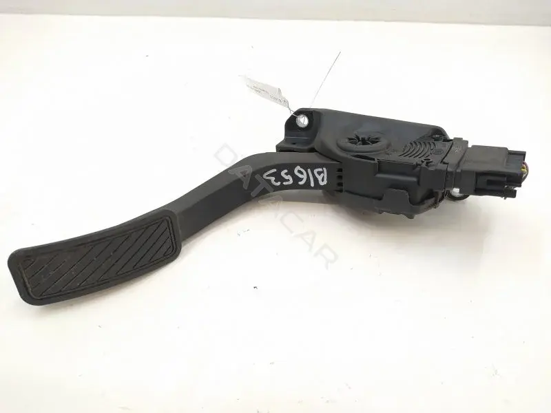 Педаль газа 8V219F836AB