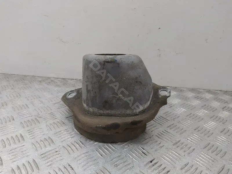 Опора амортизатора 10401265