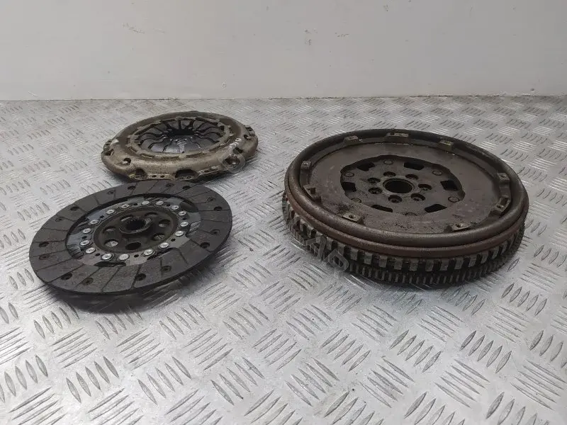Комплект сцепления 302058286R