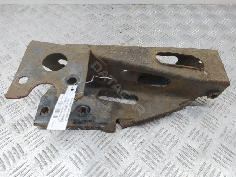 Кронштейн подрамника 8200297568
