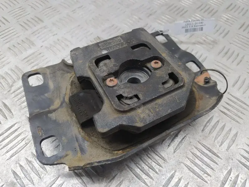 Подушка КПП BV617M121