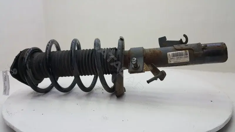 Стойка передняя 3M5118K001