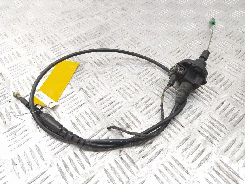 Трос газа 1H0723555K