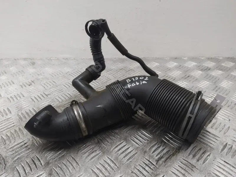 Патрубок воздушный 6R0129654C