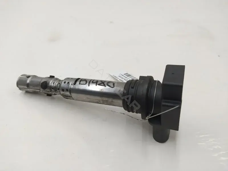 Катушка зажигания 03D905715A