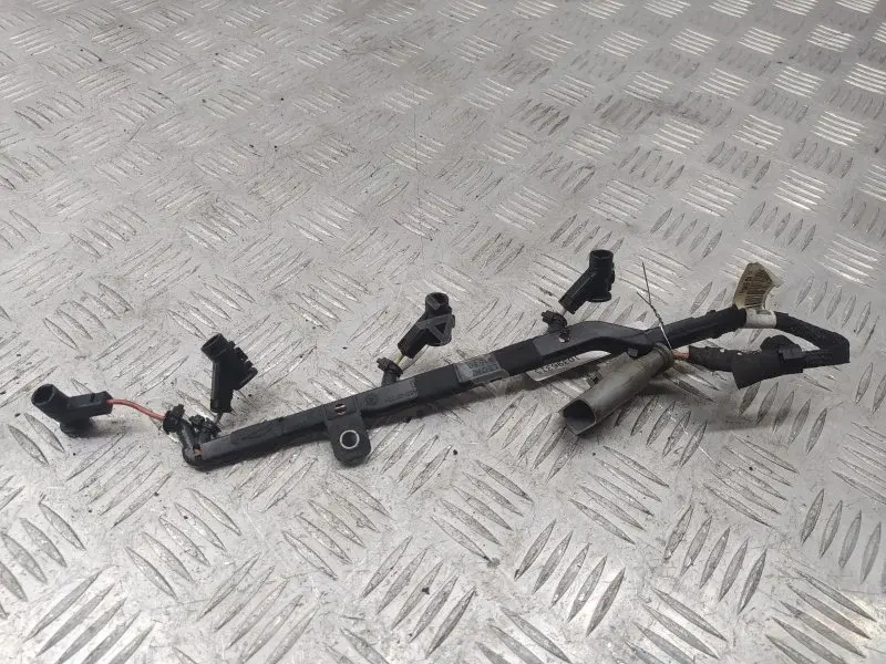 Проводка (планка) свечей накала AV6Q6M091
