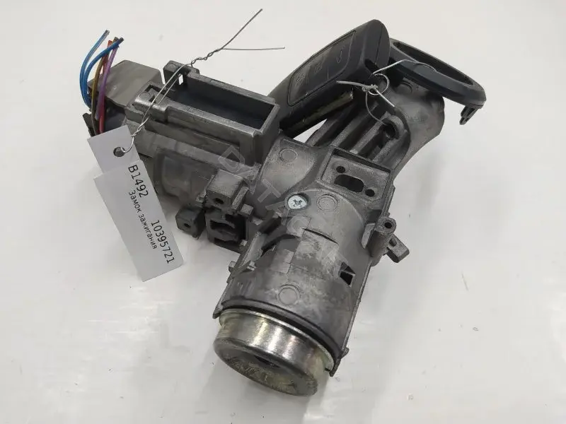 Замок зажигания 9V213F880EB